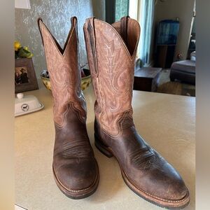 Lucchese men’s boots. Size 10.5D. Almost new.